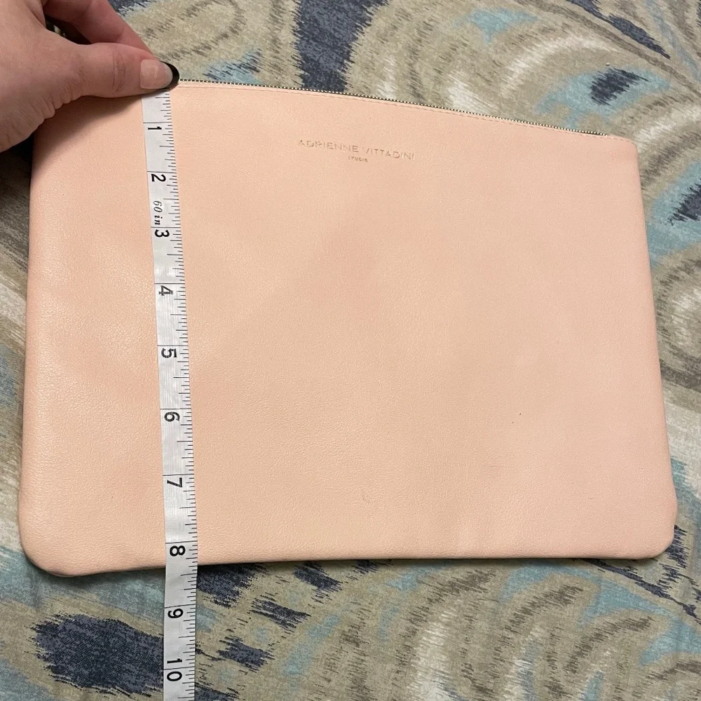🎉HP!🎉 Adrienne Vittadini Studio Tablet Case - Cosmetic Case - Peach